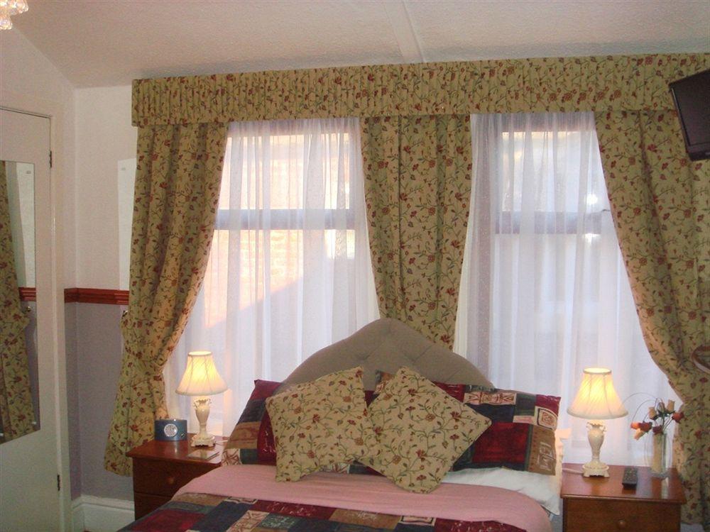 Canda Hotel Blackpool Bagian luar foto